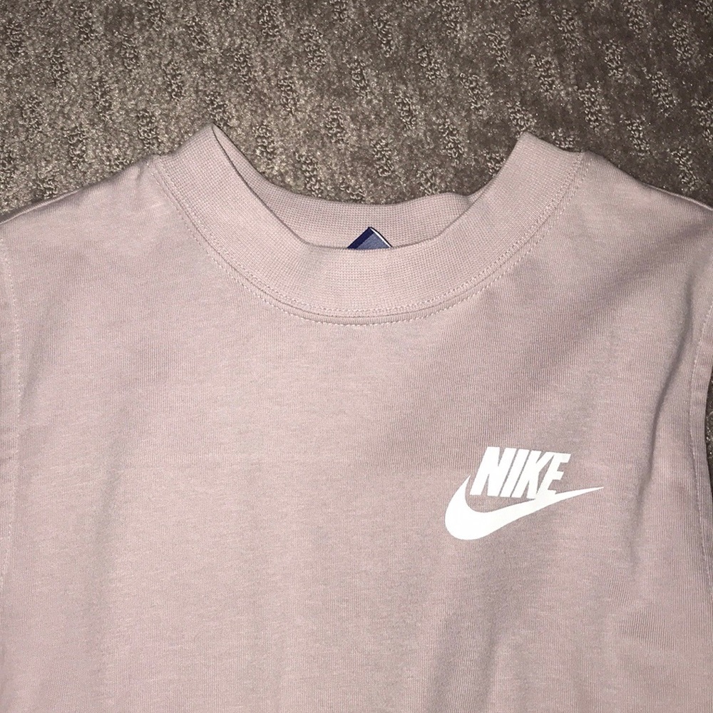 NWOT Nike pink muscle tee!!